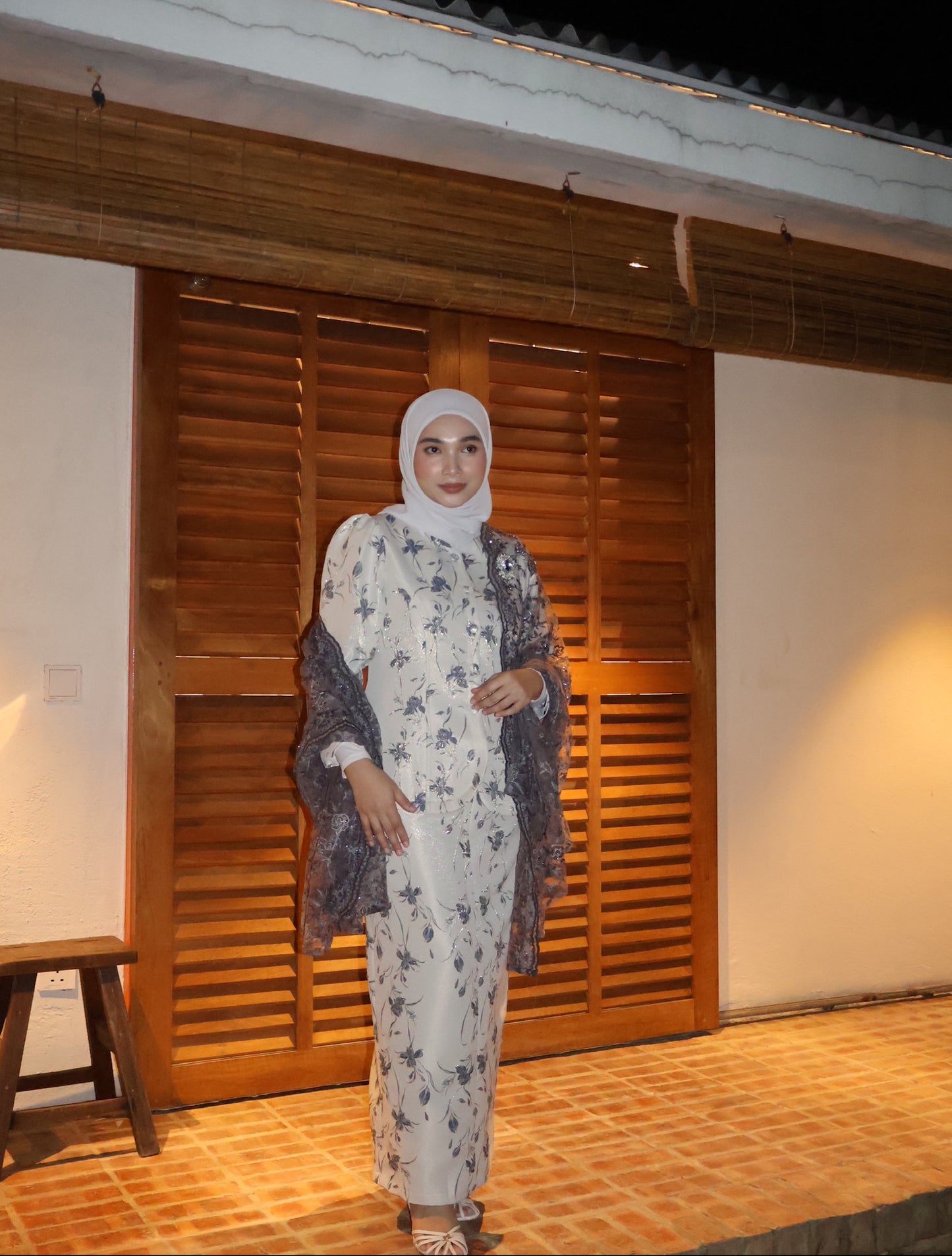 Camilia Brocade in Navy