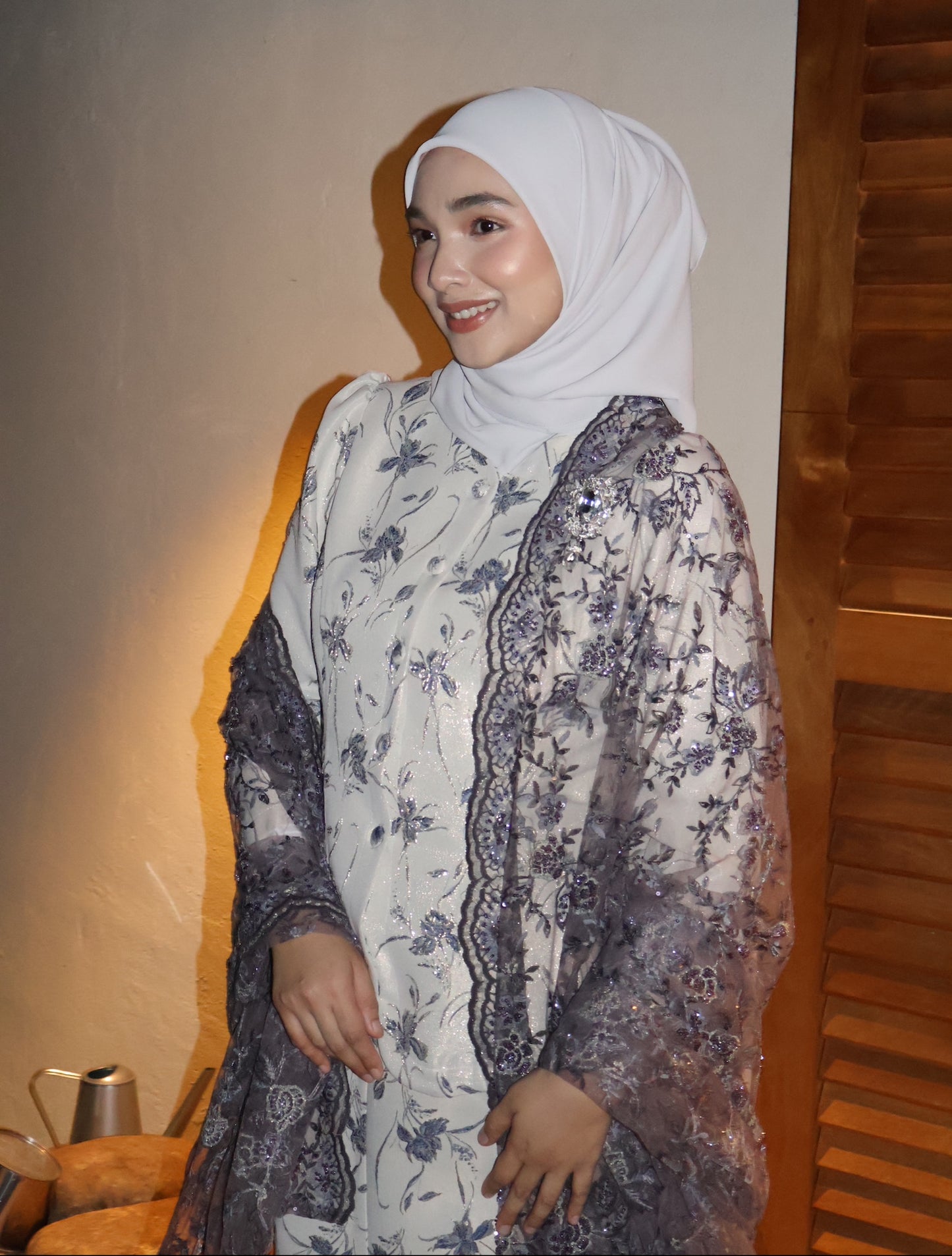 Camilia Brocade in Navy
