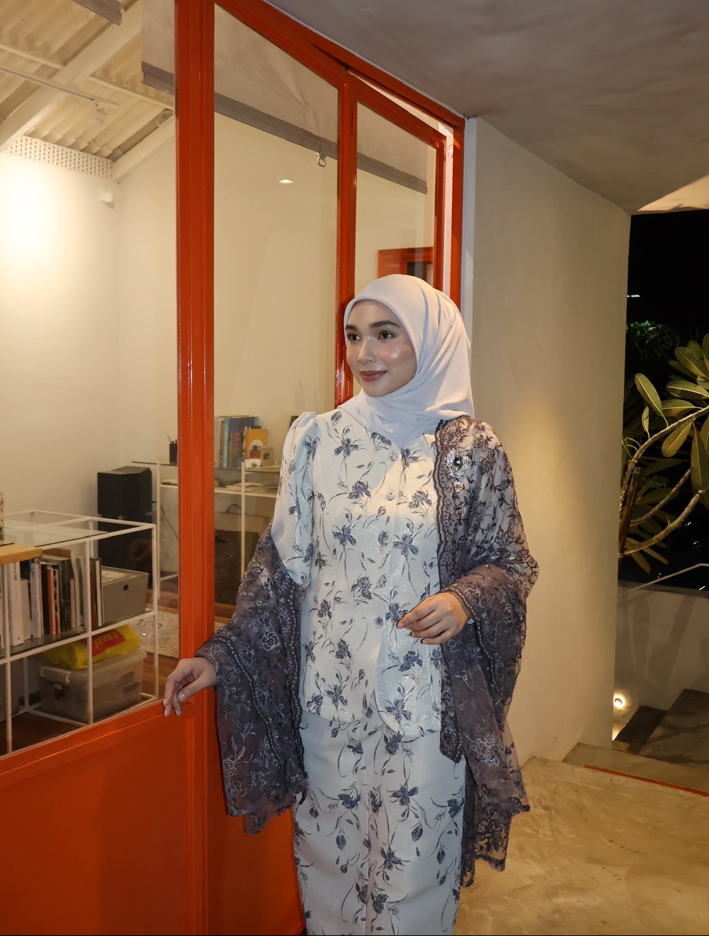 Camilia Brocade in Navy